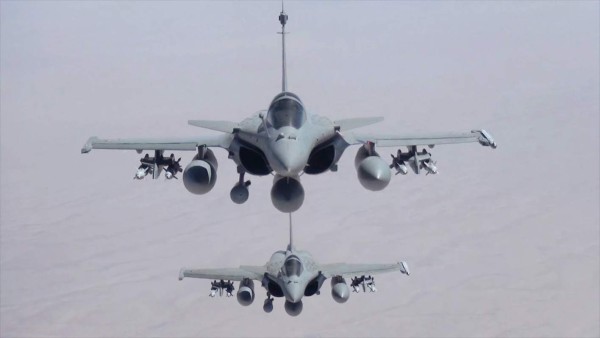 Francia inicia con sus primeros bombardeos contra Isis en Irak