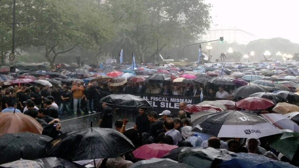 Masiva marcha en Argentina a un mes de la muerte de Nisman