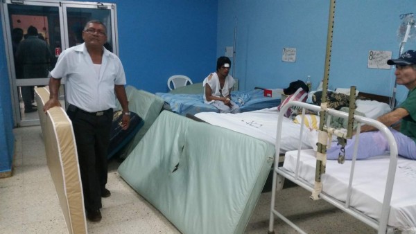 Alcaldía de Chinda dona colchones a hospital