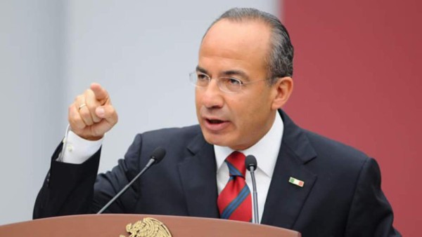 Expresidente mexicano Calderón rechaza haber recibido pagos del cártel de Sinaloa
