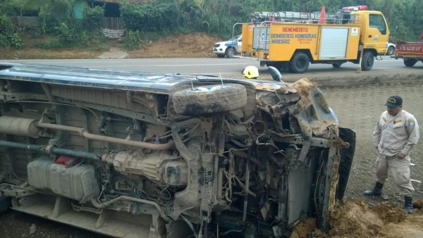 Al menos siete heridos en accidente vial en Santa Cruz de Yojoa