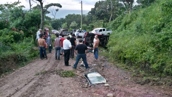 Dos muertos y seis heridos en accidente en El Progreso