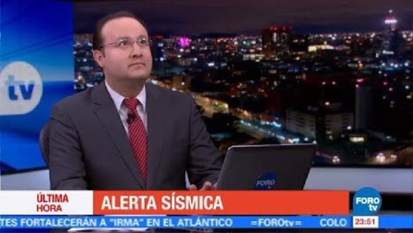 Así reportó noticiero en vivo terremoto en México