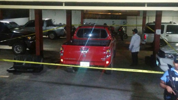 DPI decomisa vehículo con dólares en San Pedro Sula