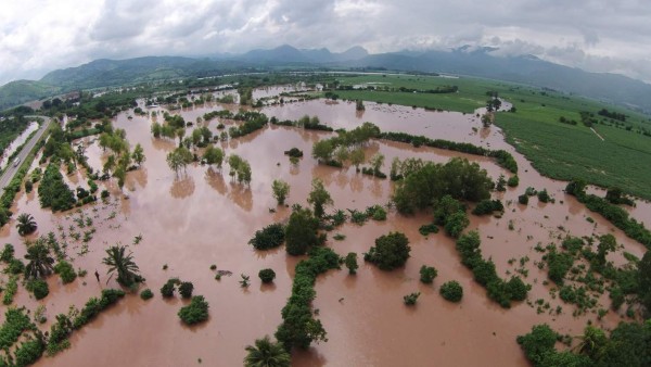 Daños e inundaciones dejan lluvias del fin de semana