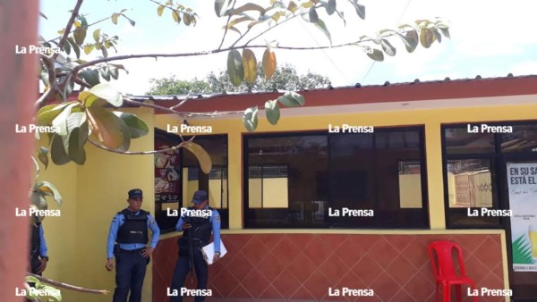 Matan a dos hombres dentro de un restaurante en San Pedro Sula