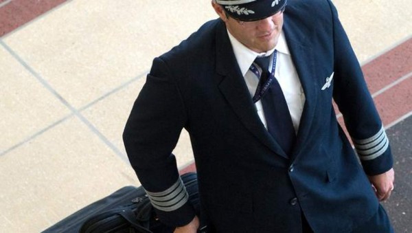Tras siniestro de Germanwings, Turkish Airlines pide que sus pilotos se casen