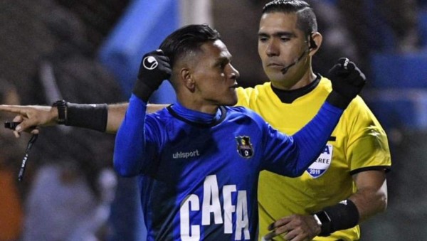 Hondureño Bryan Moya se luce en la Copa Sudamericana