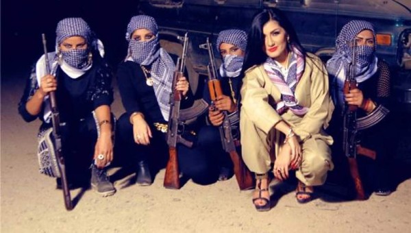 Helly Luv: la 'Shakira kurda' es la nueva musa contra Isis
