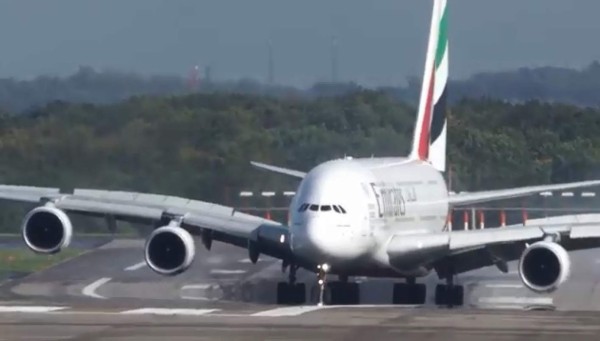 El increíble aterrizaje de un A380 al borde de la tragedia