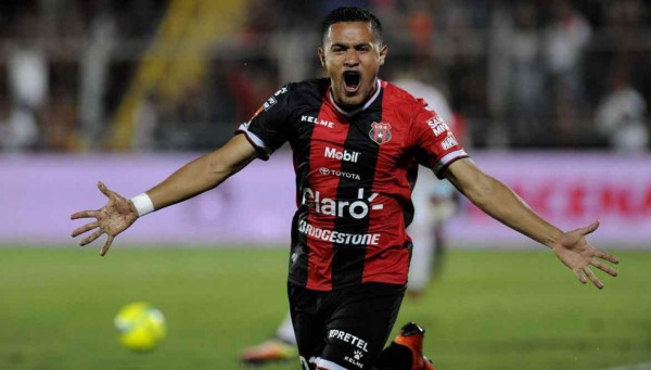 Roger Rojas sobre su ficha en Alajuelense: 'El presidente quiere asustar a los equipos'