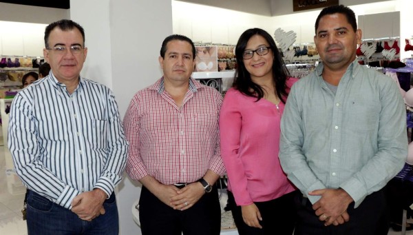 Almacenes Handal estrena nuevo local en El Progreso