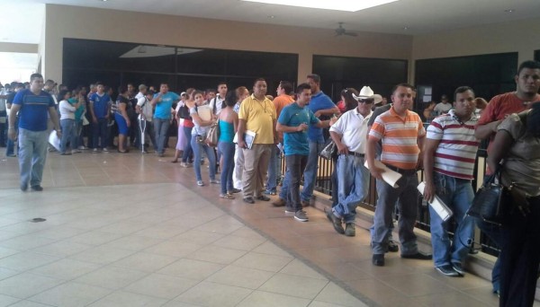 Hasta las 12:00 de la noche podrán reclamar placas en el IP