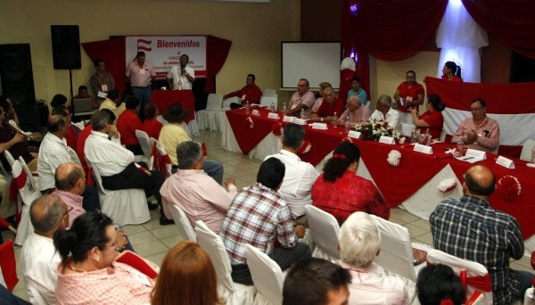 Liberales se reúnen en San Pedro Sula para levantar el partido