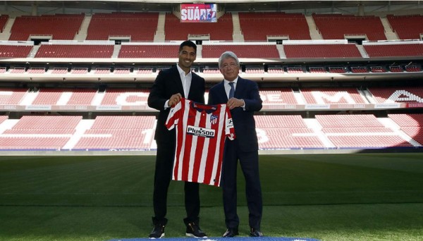 Oficial: Luis Suárez firma su contrato con el Atlético por dos temporadas