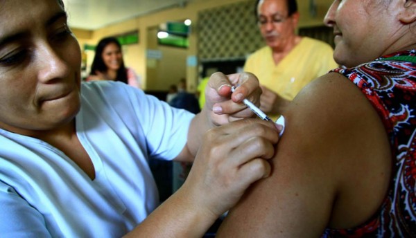 Más de 70 mil vacunas hay contra la gripe en Cortés