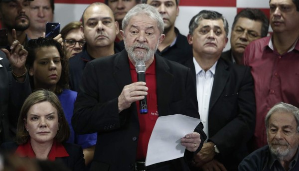 Lula buscará la presidencia en 2018 pese a su condena