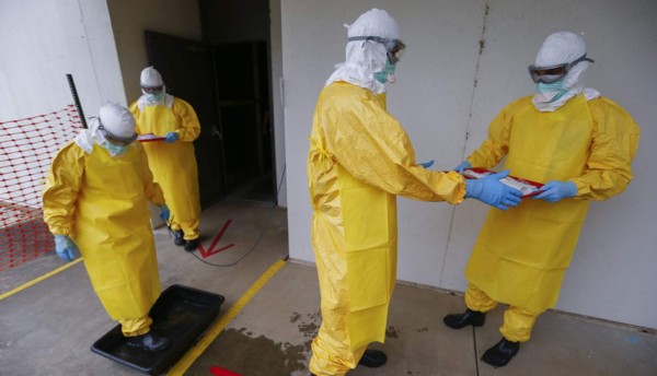 Dos policías en cuarentena en El Salvador por alerta de ébola