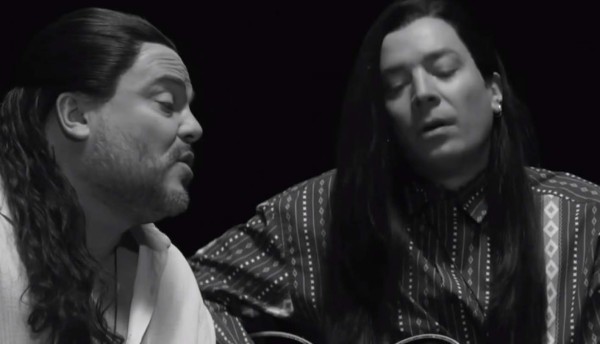 Jimmy Fallon y Jack Black hacen su versión de 'More Than Words'