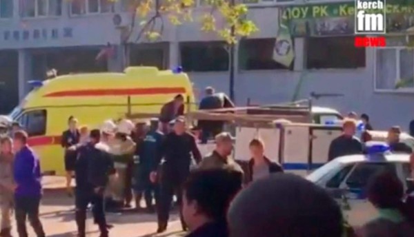 18 muertos y 50 heridos en explosión en colegio en Crimea