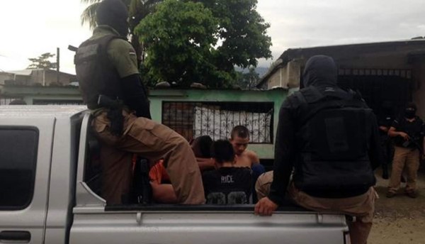 Un muerto deja tiroteo entre policías y supuestos mareros en San Pedro Sula
