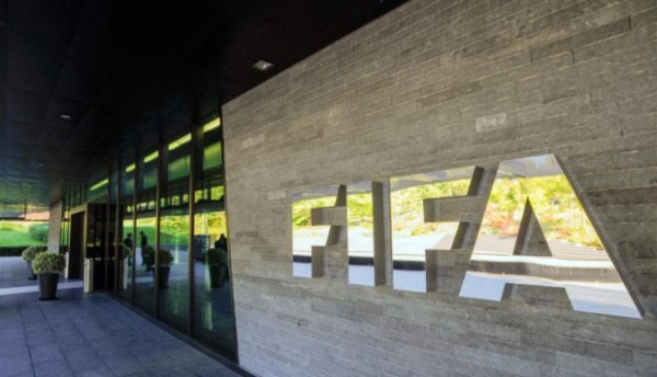 La FIFA suspende de por vida a ocho futbolistas por amaño de partidos