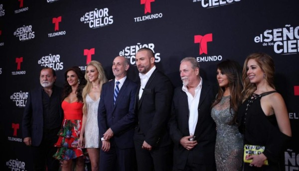 Suspenden a elenco del 'Señor de los cielos' por gestos racistas