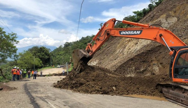 Inician trabajos de rehabilitación de carretera CA-4