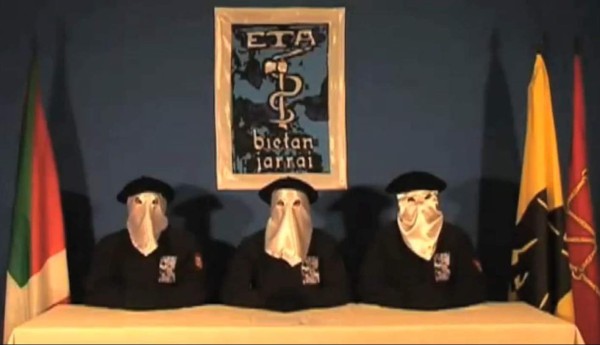 ETA anuncia que ya sella sus depósitos de armas