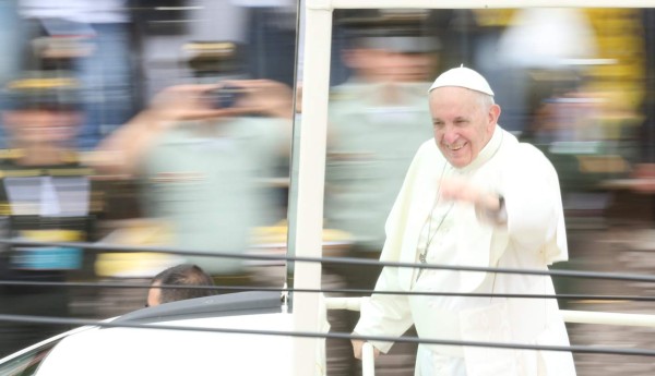 La Iglesia critica que en Argentina se use al Papa con 'intereses sectoriales'