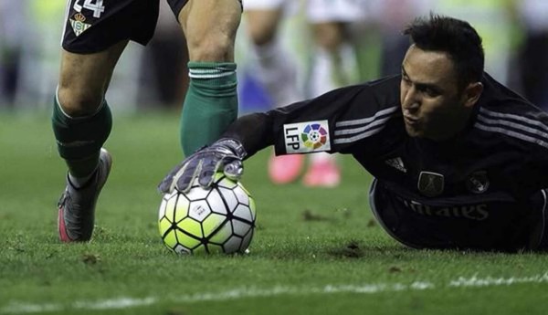 Keylor Navas se luce en el Santiago Bernabéu