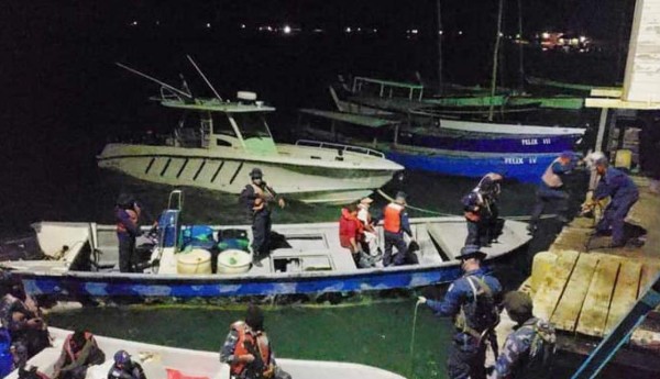 Cuatro hondureños son capturados con 265 kilos de cocaína en un barco