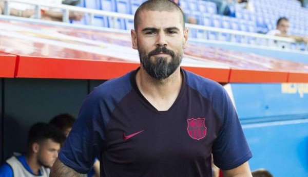 Barcelona despide a Victor Valdés como entrenador del juvenil