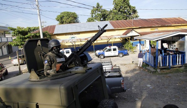 Decomisan televisores y armas en el penal de La Ceiba, Honduras