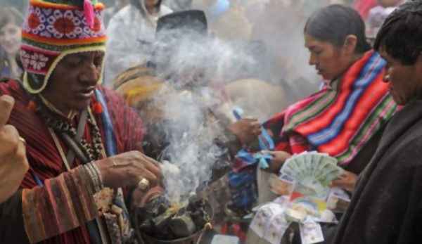 Bolivia: Utilizan vocablos indígenas para referirse a la tecnología