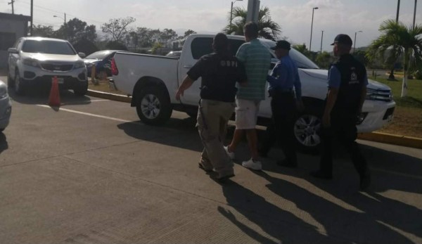 Estadounidense es capturado en San Pedro Sula por fraudes millonarios