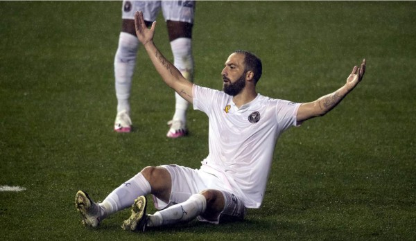 Gonzalo Higuaín tuvo un debut para el olvido con el Inter Miami en la MLS. Foto AFP