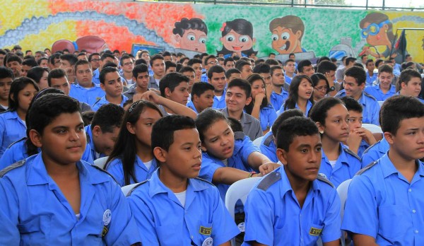 Más de 500 alumnos participan en olimpiada de valores