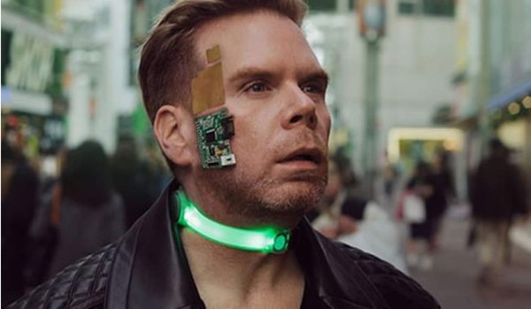 Video: Mira al 'hombre robot', tiene 700 sensores conectados en su cuerpo