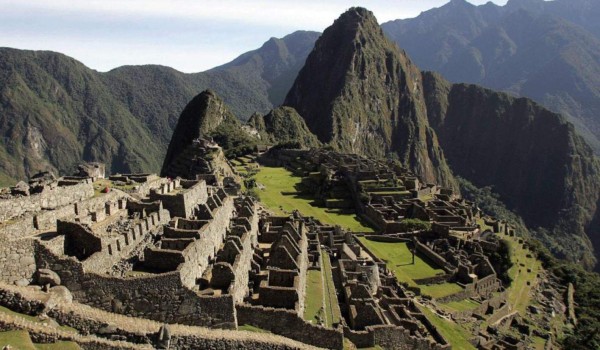 Alemán cae al abismo en Machu Picchu por tomarse foto