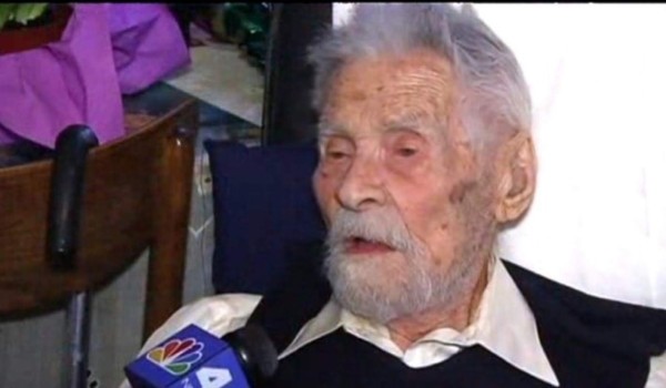 Muere el hombre más viejo del mundo a los 111 años