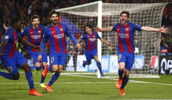 Barcelona logró una hazaña histórica con polémica y sigue en Champions