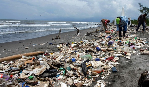 Acuerdan acciones por contaminación en playas