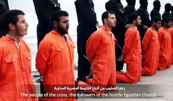 Egipto bombardea al Estado Islámico tras decapitaciones de 21 cristianos