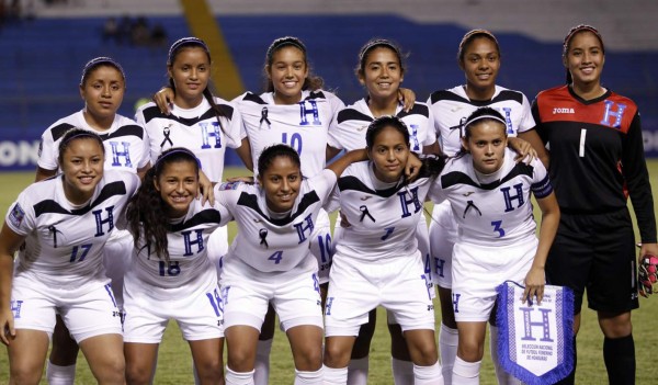 El gesto de la Sub-20 Femenina de Honduras para Arnold Peralta