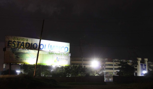 Con 468 lámparas led iluminan el Estadio Olímpico