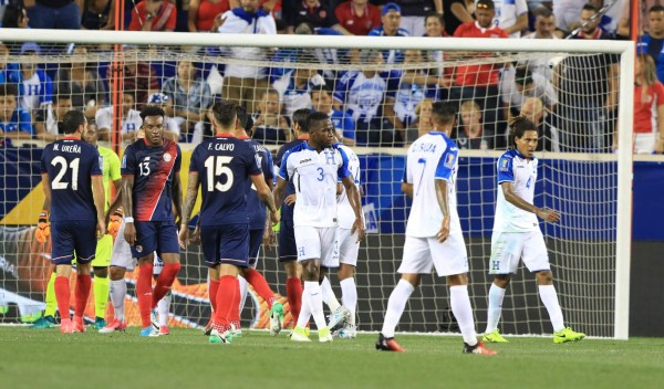 Honduras cae frente a Costa Rica y debuta con pie izquierdo en la Copa Oro