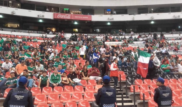 Mexicanos realizaron su grito ante Honduras pese a las amenazas de Fifa