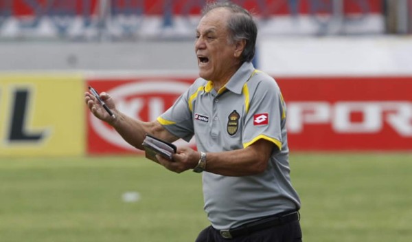 Chelato Uclés, un rey de copas que el fútbol hondureño extrañará