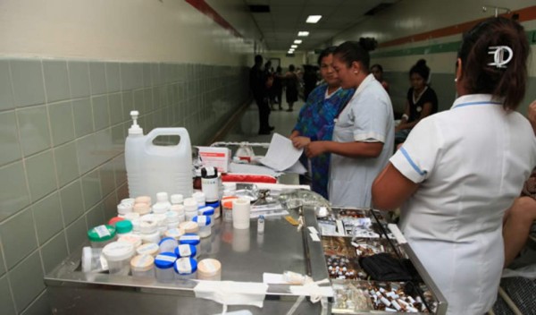 El hospital Mario Rivas está abastecido con antibióticos en un 45%